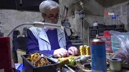 500 yıllık dükkanda 'sabır' satıyor