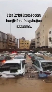 arab saudi banjir 2022