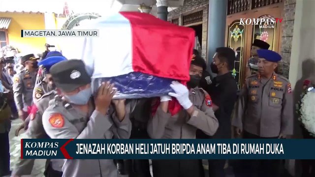 Jenazah Korban Heli Jatuh Bripda Anam Tiba Di Rumah Duka