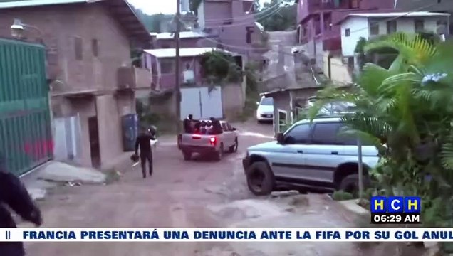 ¡Tras persecución! Detienen a pareja de supuestos pandilleros en el sector Tierra Blanca , TGU