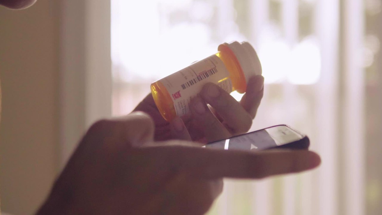 Feucht-warmes Raumklima: Hausapotheke gehört nicht ins Bad