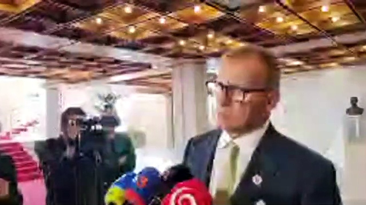 ZÁZNAM: Brífing predsedu NR SR B. Kollára