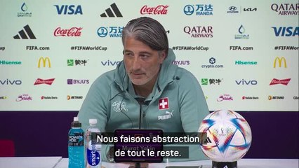 Suisse - Akanji et Yakin calment le jeu sur la polémique autour du Serbie-Suisse de 2018