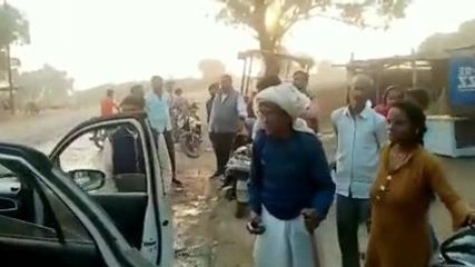 सीधी : बाइक और कार में हुई टक्कर एक व्यक्ति हुआ घायल