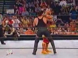 WWE - Chokeslam pourri de l'Undertaker sur Hulk Hogan