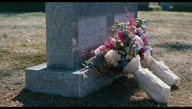 Le Pire voisin au monde Bande-annonce (2) VO