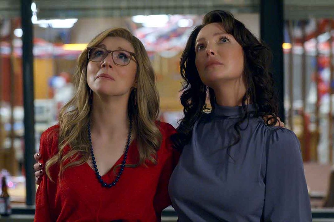 El baile de las luciérnagas - Temporada 2 - Tráiler oficial ©  Netflix