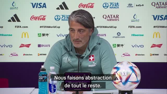 Suisse - Akanji et Yakin calment le jeu sur la polémique autour du Serbie-Suisse de 2018