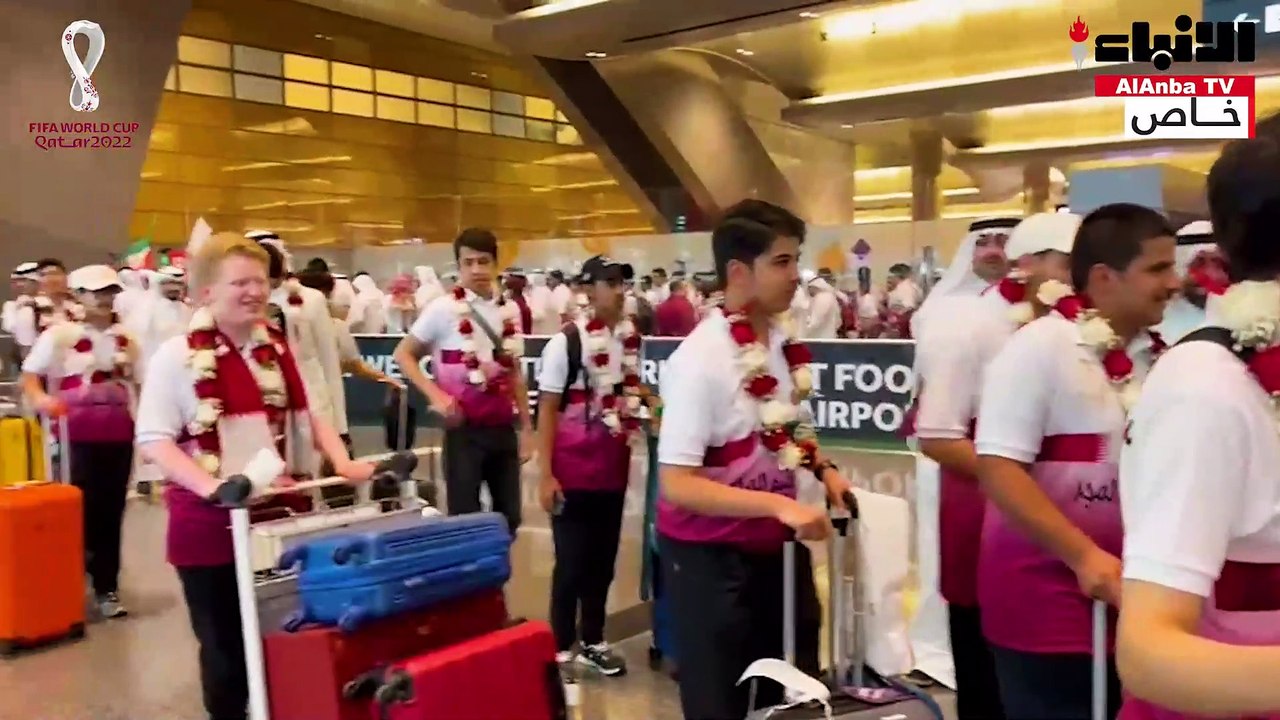 بدعوة كريمة من أمير قطر.. وصل معلمو وإداريو وطل...