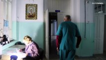 Ucraina, una giornata nell'ospedale di Kherson. La lotta dei medici per salvare vite