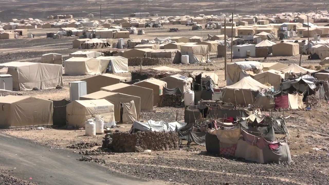 الشتاء القاسي يزيد معاناة النازحين في مأرب