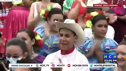 Presidenta Castro recibe homenaje por parte del Comité de “Chimeneros Tecos” en Santa Bárbara