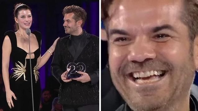 Kenan Doğulu, elinden ödül aldığı Beren Saat'in sözleri karşısında gözyaşlarına hakim olamadı
