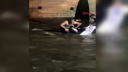 Yer: Adana... 50 kiloluk balıkları elle yakaladılar