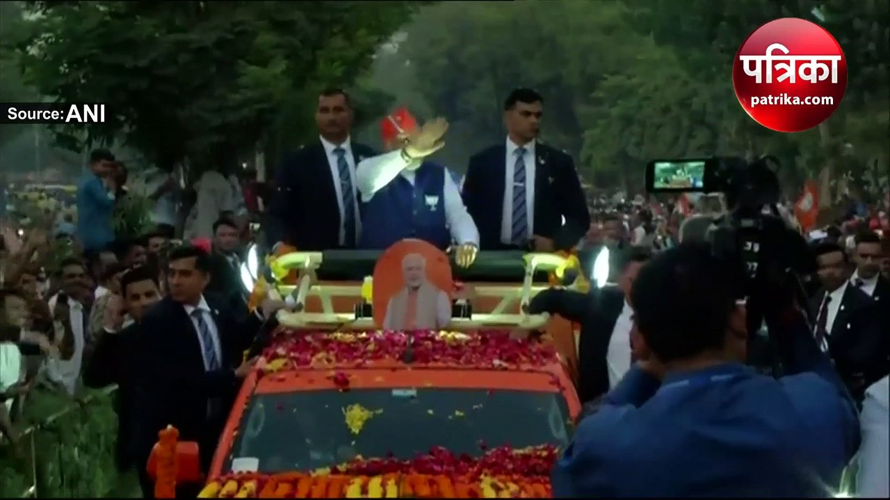 गुजरात के अहमदाबाद में PM मोदी के रोड शो के दौरान सड़कों पर लोगों का जबरदस्त उत्साह, देखें वीडियो