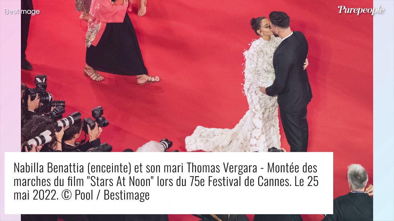 Nabilla dévoile l'intérieur de son immense maison : sa déco de Noël crée un véritable scandale !