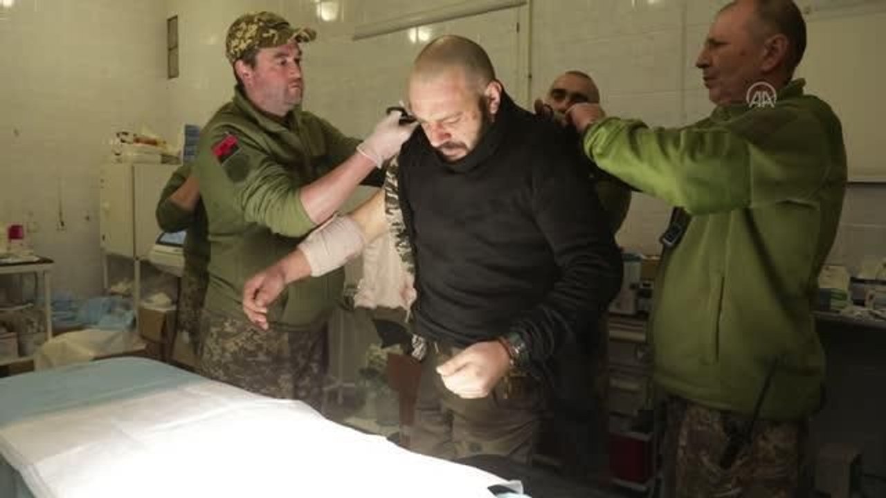 Lyman'daki hastanede tıbbi yetersizliğe rağmen cerrahi operasyonlar gerçekleştiriliyor