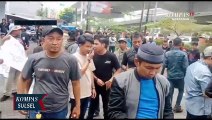Eksekusi dibatalkan, Massa Aksi Tutup Jalan AP Pettarani Makassar