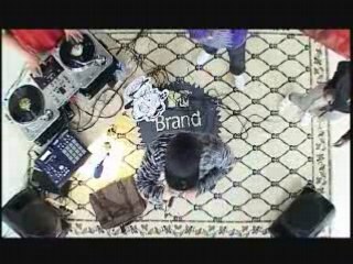 SAM THE KID: «O Ideal» (MTV Brand:New Tapete)