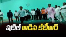 షటిల్ ఆడిన కేటీఆర్ | Minister KTR & Mayor Gadwal Vijayalakshmi Playing Shuttle | ABN Telugu