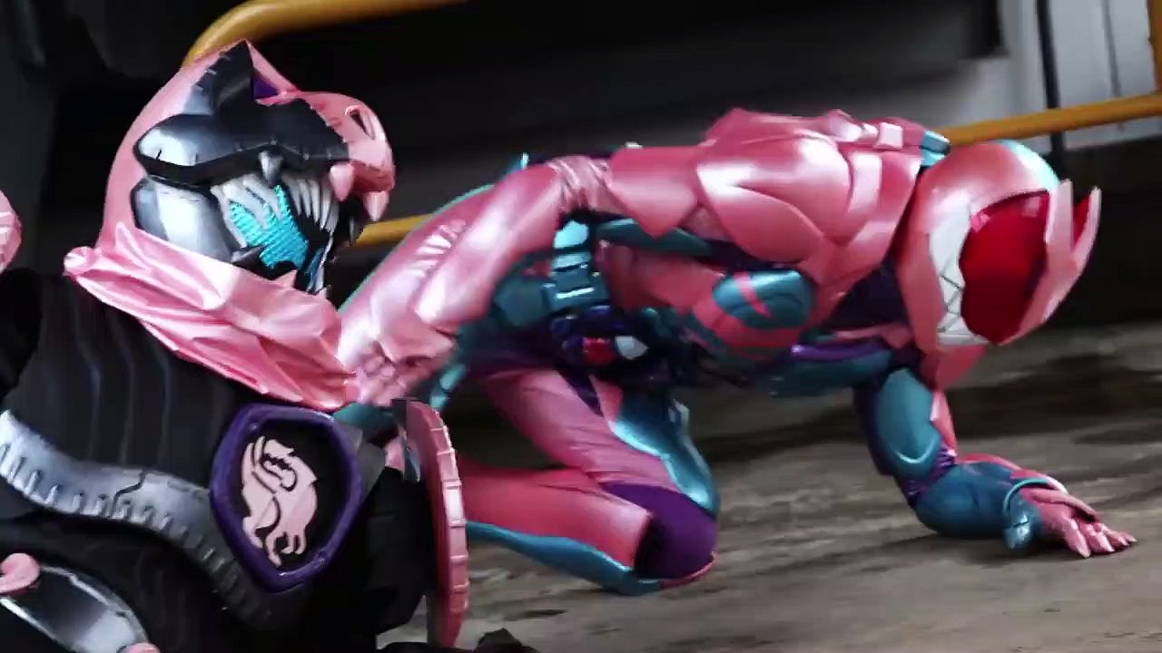 Kamen Rider: Beyond Generations Bande-annonce (EN)