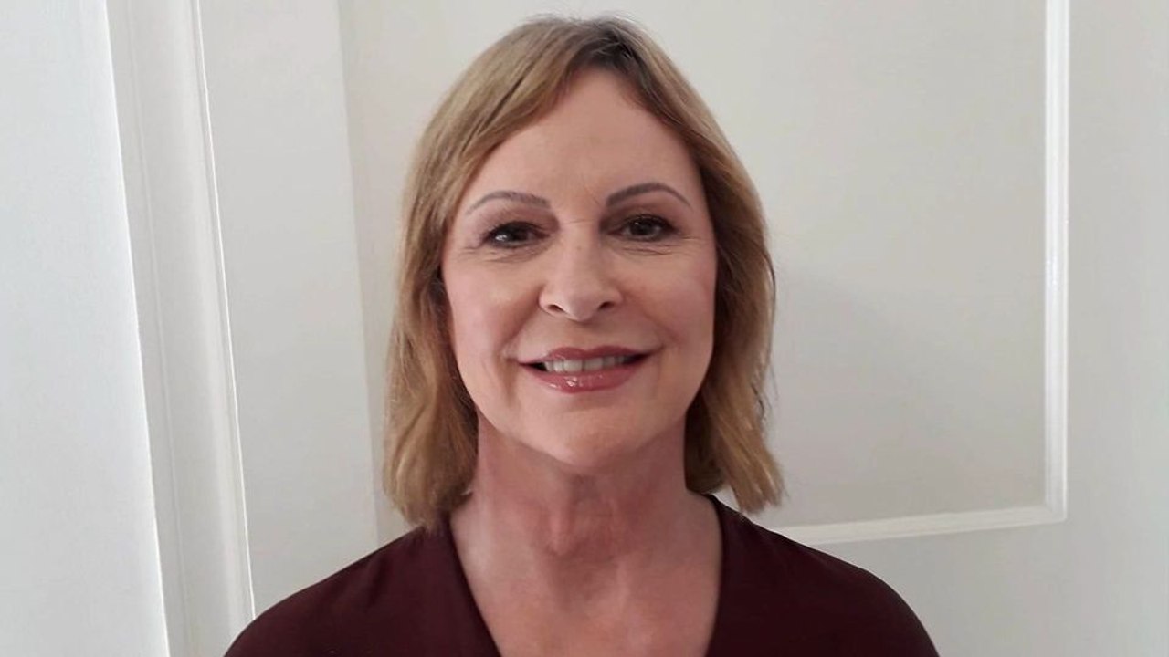 Kurios: seniorin fordert geld für weihnachtsessen ihrer familie