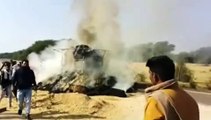 वीडियो: चलती गाड़ी में लगी आग, दो लोगों ने कूदकर बचाई जान