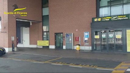 Migranti, arrestato in Francia trafficante ricercato da Guardia di Finanza