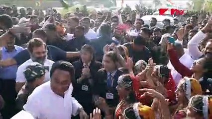 राहुल गांधींना खेचलं... भन्नाट नाचले, काय घडलं