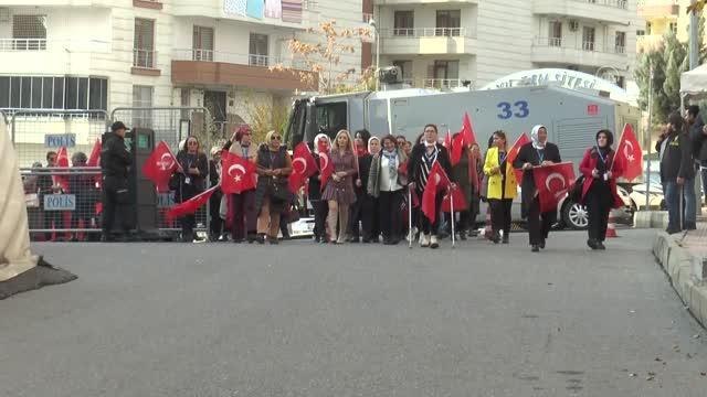 DİYARBAKIR - Kadın derneğinden Diyarbakır annelerine ziyaret