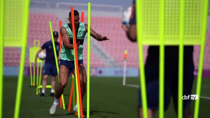 Download Video: Seleção Brasileira: Danilo e Alex Sandro treinam no campo; Neymar segue no hotel