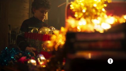 Aiuto! È Natale! 🎅 Trailer Ufficiale HD – Una Commedia Natalizia con Babbo Natale