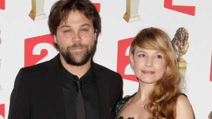 Voici - Arthur Jugnot a 42 ans : qui est Cécilia Cara, la mère de son fils Célestin ?