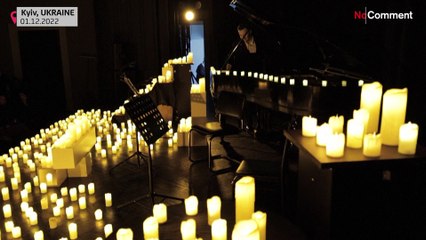 شاهد: الأوكرانيون يعانون انقطاع التيار الكهربائي ونقص الخدمات وآثار القصف الروسي