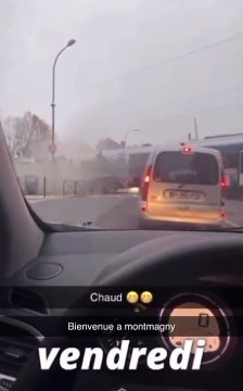 Un camion percuté par un train à un passage à niveau (Deuil-Montmagny)