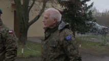 AB Yüksek Temsilcisi Borrell, Polonya'da askeri eğitim alan Ukrayna Ordusu askerlerini ziyaret etti