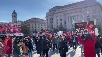 WASHINGTON - ABD Senatörü Jeff Merkley, Greenpeace'in düzenlediği "Fire Drill Fridays" mitingine katıldı