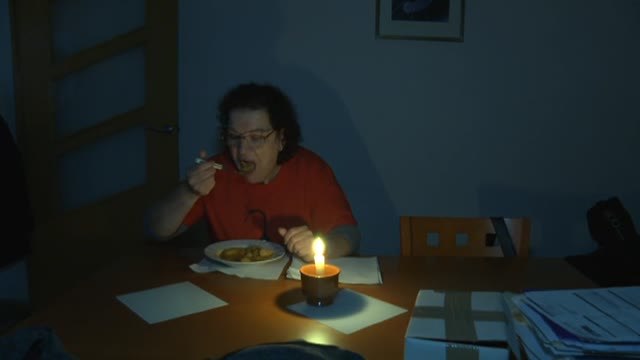 Las ayudas a los carburantes y el tope al gas y a la electricidad podrían tener los días contados