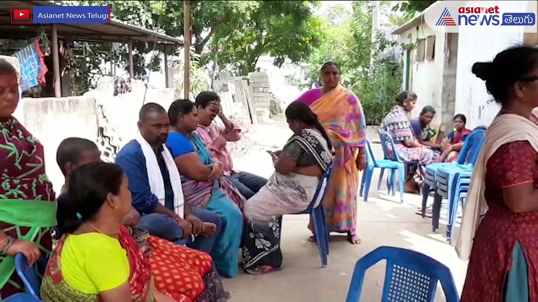 టాయిలెట్ లో ఉరివేసుకుని మైనర్ యువతి ఆత్మహత్య....