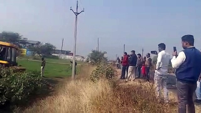 VIDEO Dabang Collector: In a moment, JCB ran on land worth crores