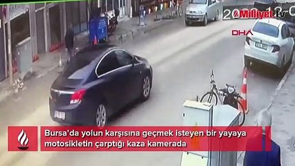 Motosikletin yayaya çarptığı kaza kamerada