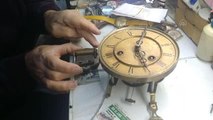 Kıbrıs gazisi saat tamircisi 60 yıldır saatleri ayarlıyor