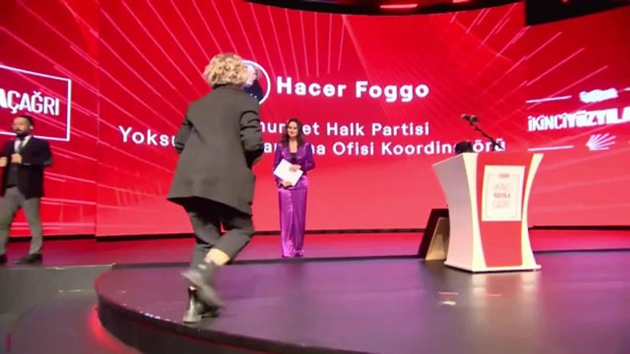 CHP'nin "İkinci Yüzyıla Çağrı" Buluşması… Hacer Foggo: "Yoklukta ve Yoksullukta Değil Varlıkta ve Hep Birlikte Zenginleşmede Buluşacağız"