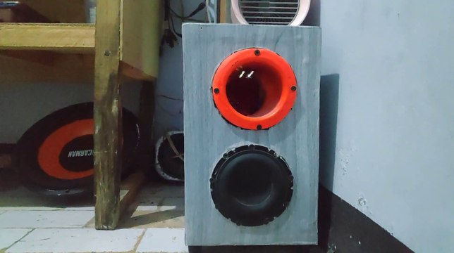 Box spiker asal jadi