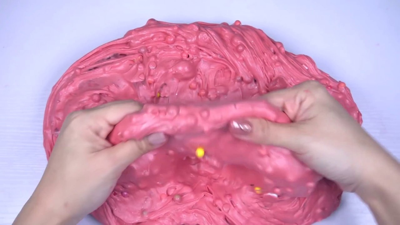 Strawberry Slime Mixing Makeup, Eyeshadow Random into slime #Satisfying #ASMR