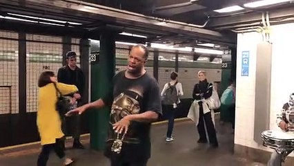 Subway Performer Mike Yung - Unchained Melody (23rd Street Viral Sensation