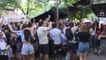 Hinchas argentinos festejan tras la angustia del final con Australia