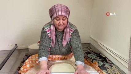 Balıkesir'de kadınların elinden kışlık ürünler ve gözlemeler