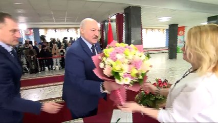 Lukashenko asegura que la guerra seguirá porque Occidente considera opciones "hostiles"