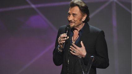 VOICI : Johnny Hallyday : pourquoi il recevait 600 euros en petites coupures avant chaque concert